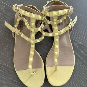 Valentino rockstud gladiator sandal 38.5